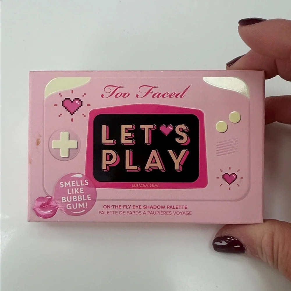 Too Faced Let’s Play On-The-Fly Eye Mini Eyeshadow Palette